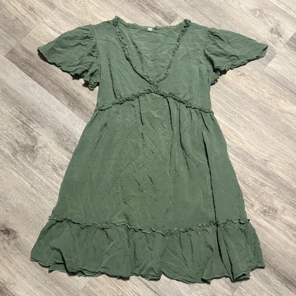 Dresses & Skirts - Green Swiss Dot Dress Ruffle Trim V-Neck Short Sleeve Summer Mini Dress Small
